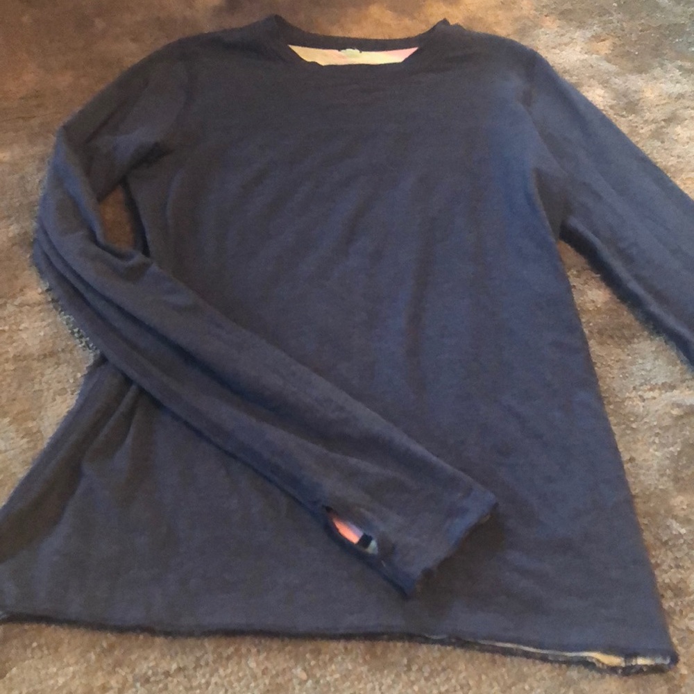 Girls Ivivva long sleeve reversible T-shirt.